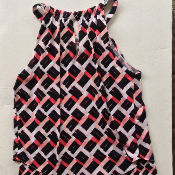 WHITE HOUSE BLACK MARKET SLEEVELESS  LAYERED PRINTED TOP SIZE XS - Picture 6 of 12